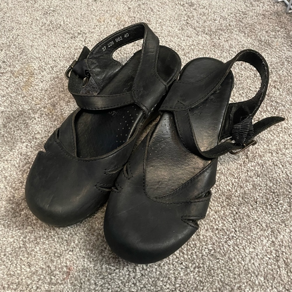 Black Summer Dansko Sandals